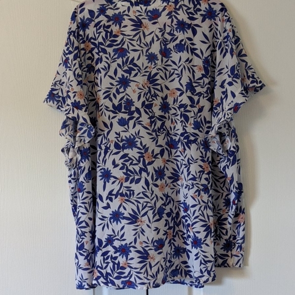 Liz Claiborne sheer floral blouse - Picture 6 of 6